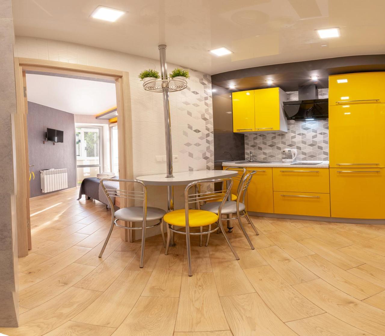 Yellow Loft Luxury Apartments With 2 Bedrooms Poltava Extérieur photo